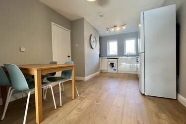 2 bed flat, Brandling Court, Sandyford, Newcastle, NE21TN - Image 2
